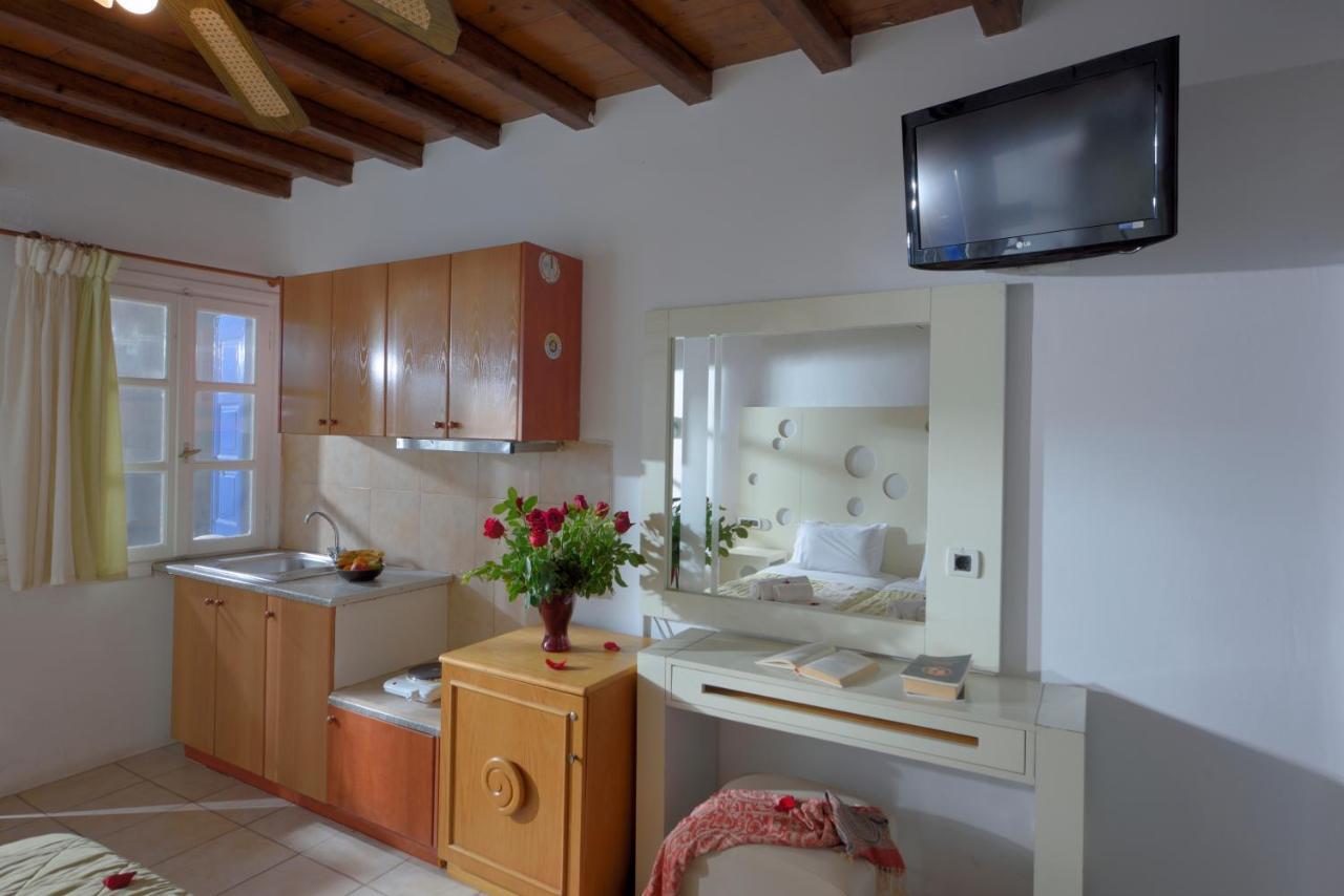 Adonis Rooms Kalo Livadi Dış mekan fotoğraf